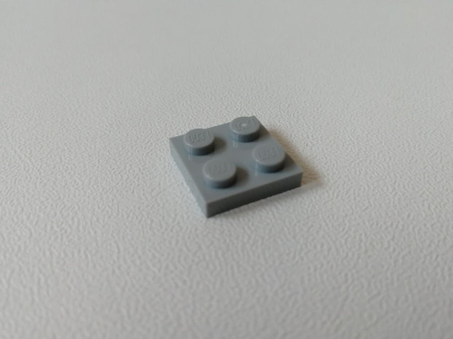 Lego - plate - platt - bas - 2x2 - part 3022 - ljusgrå (bluish)