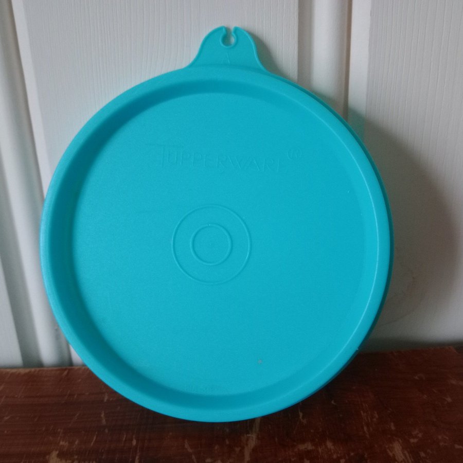 Tupperware hamburgerpress med 6 stapelbara frysburkar