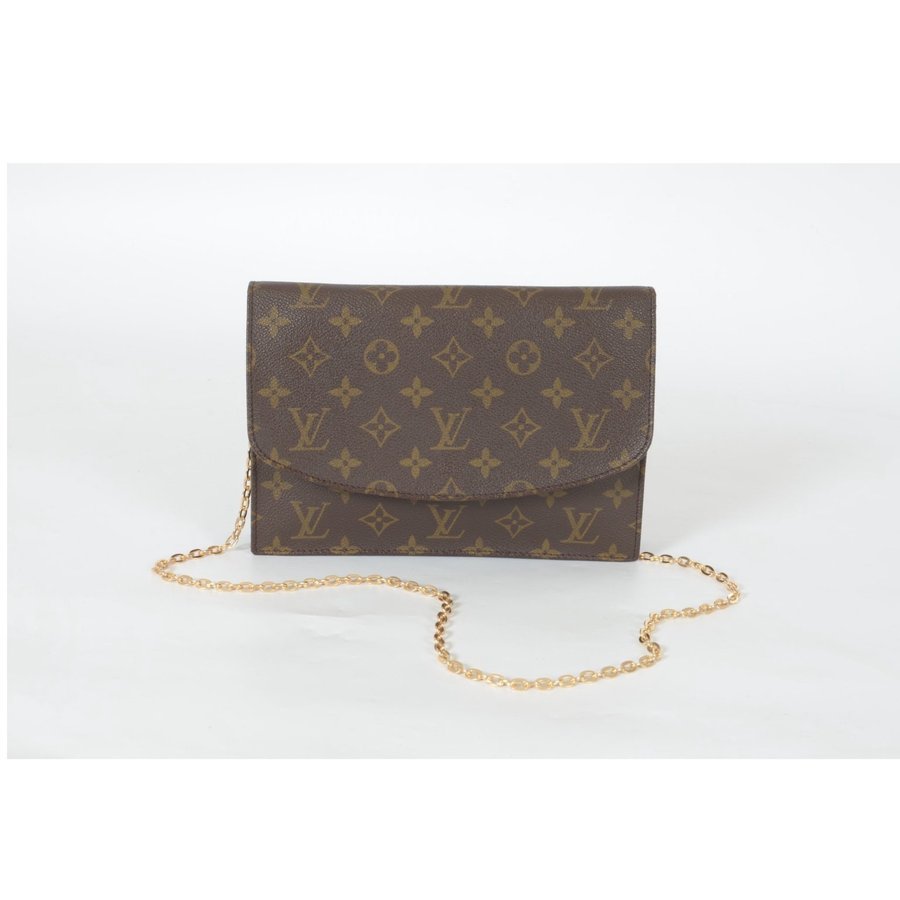 LOUIS VUITTON POCHETTE LAVA 23 VÄSKA AXELREMSVÄSKA CLUTCH Nypris 14 000kr