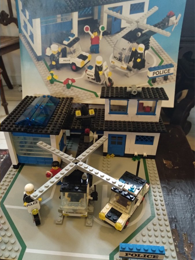 Lego Polisstation 6384