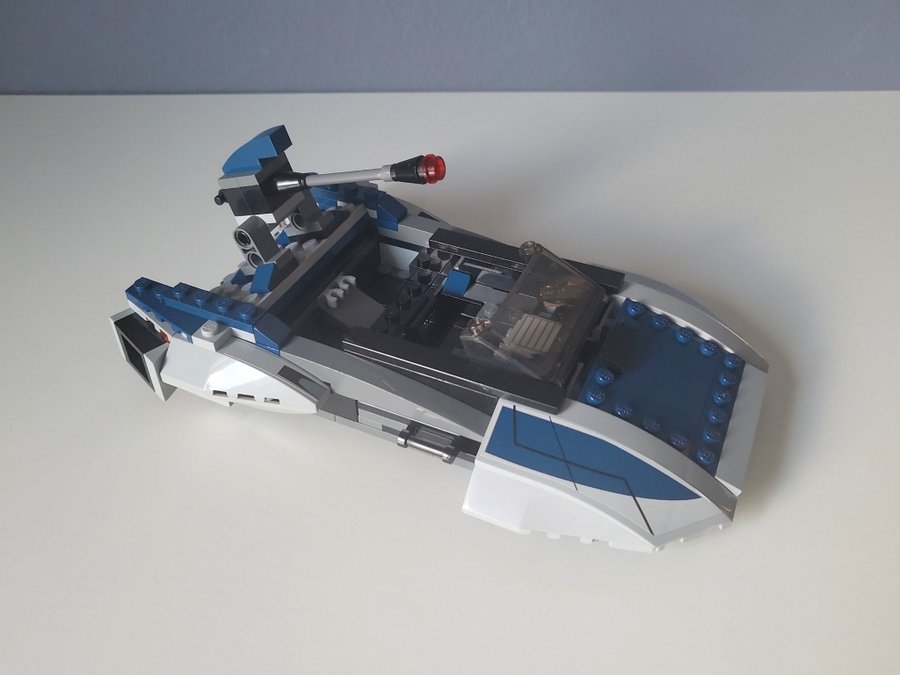 Lego Star Wars 75022 Mandalorian Speeder Komplett bygge utan figurer Set