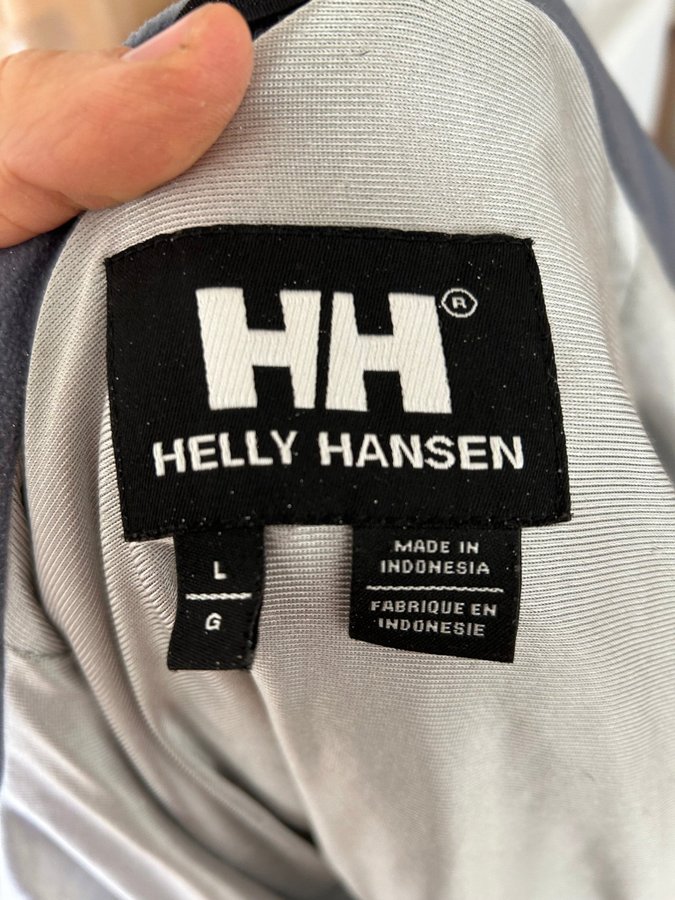 Helly Hansen röd snowboardjacka, storlek L