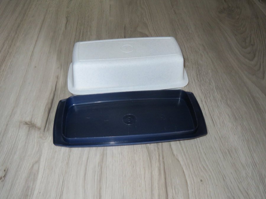 Tupperware Burk/ Låda för paket med 1 kg smör RETRO blå/vit fint beg skick