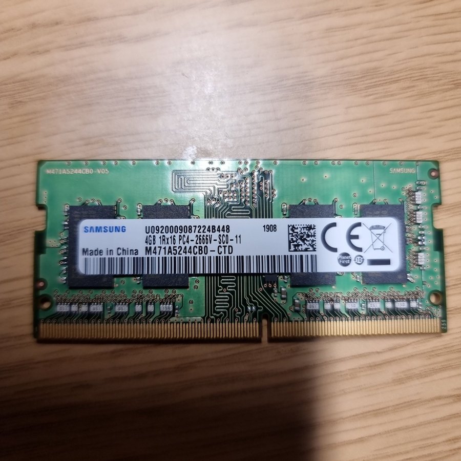 2x 4GB DDR4 RAM