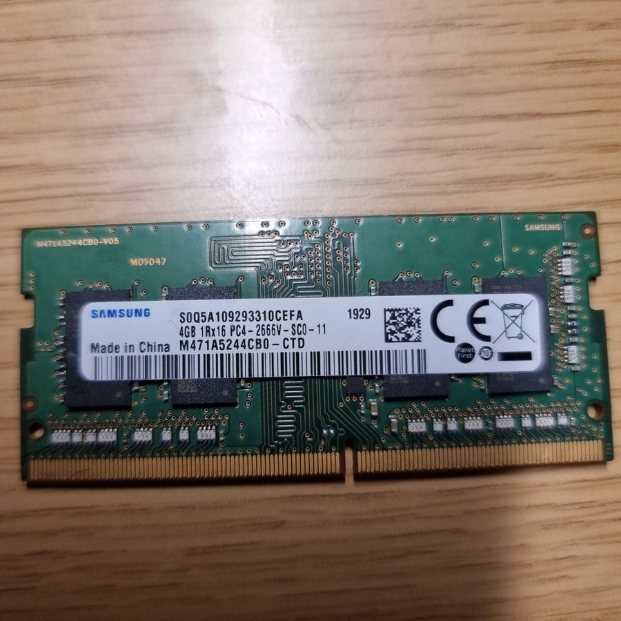 2x 4GB DDR4 RAM