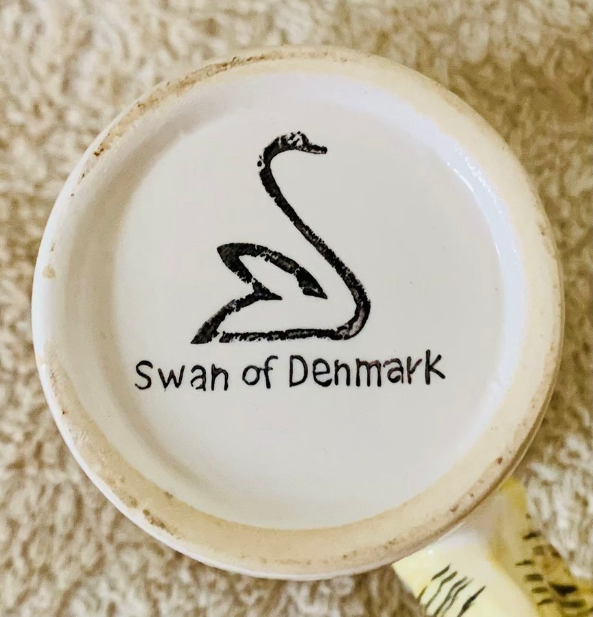 TEMUGG / KAFFEMUGG - MUGG KAMEL - MYCKET FINT SKICK- SWAN OF DENMARK - PRESENT ?