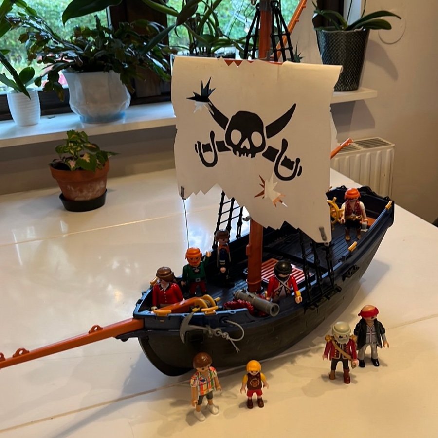 Playmobil Geobra 1991 Piratskepp med figurer