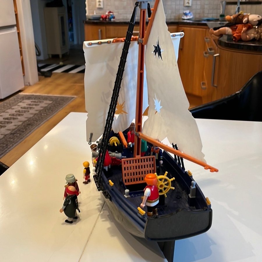 Playmobil Geobra 1991 Piratskepp med figurer