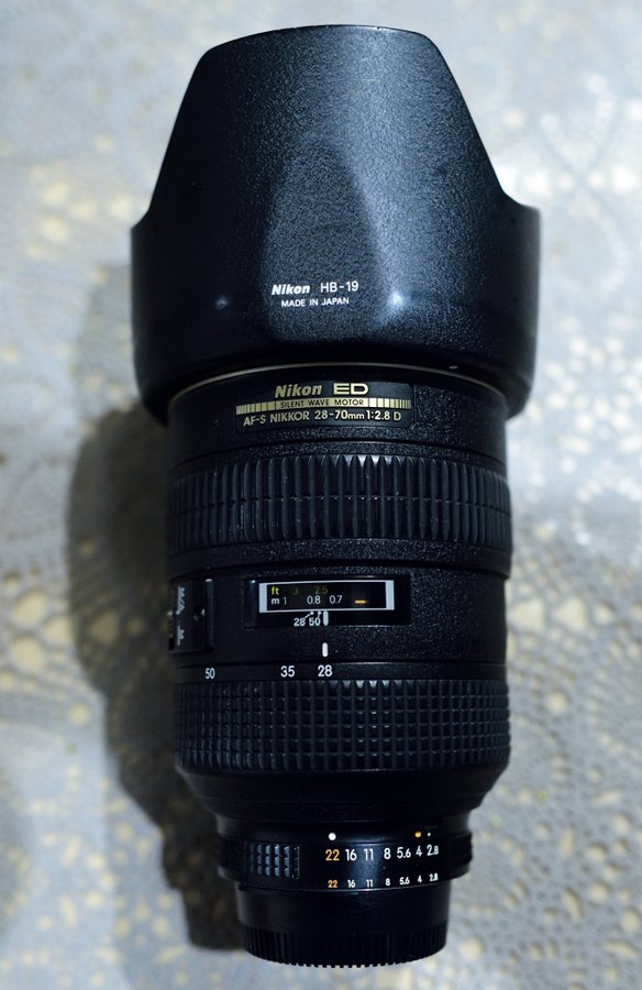 Nikon AF-S Nikkor 28-70mm f/2.8D Objektiv