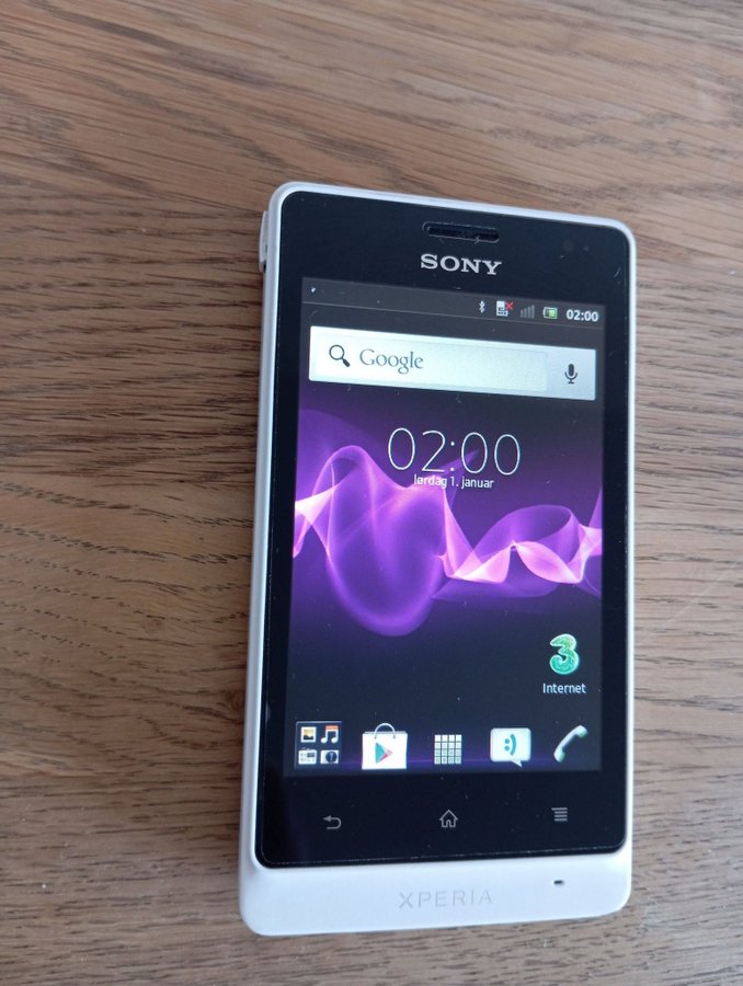 Sony Xperia ST27i Vit