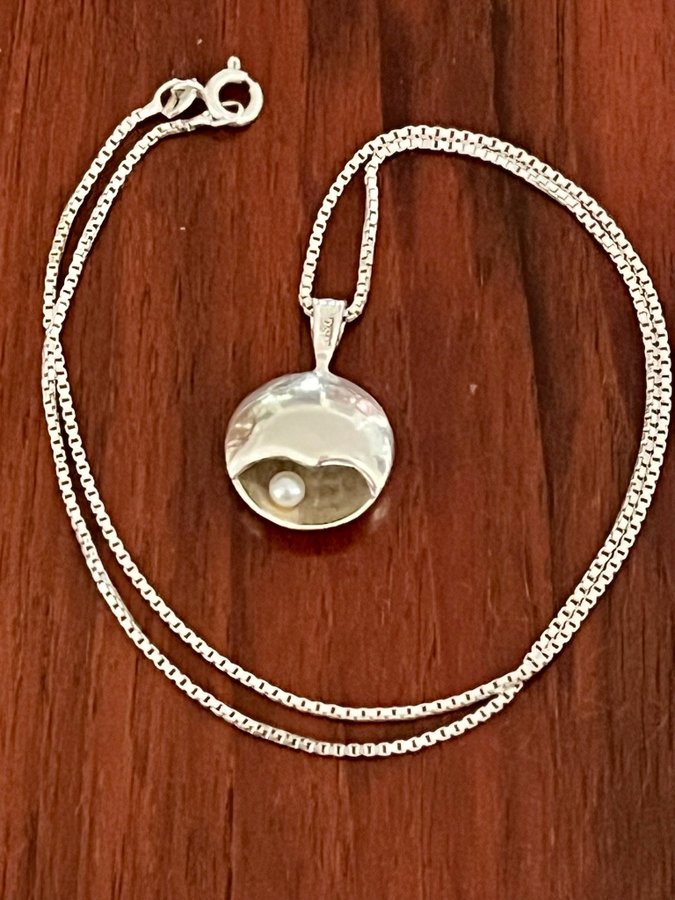 ”Sundets pärla” sterling silver halsband Stig Nolin