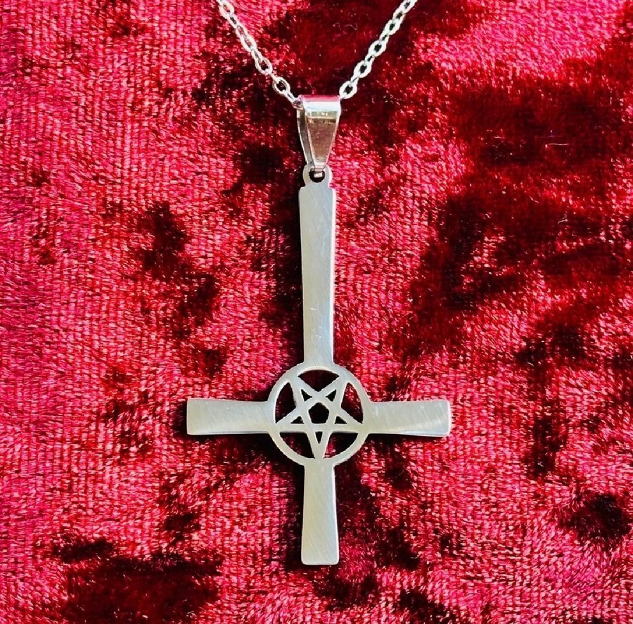 Stålhalsband med inverterat kors  pentagram Satanic Metal Wicca Goth Rock