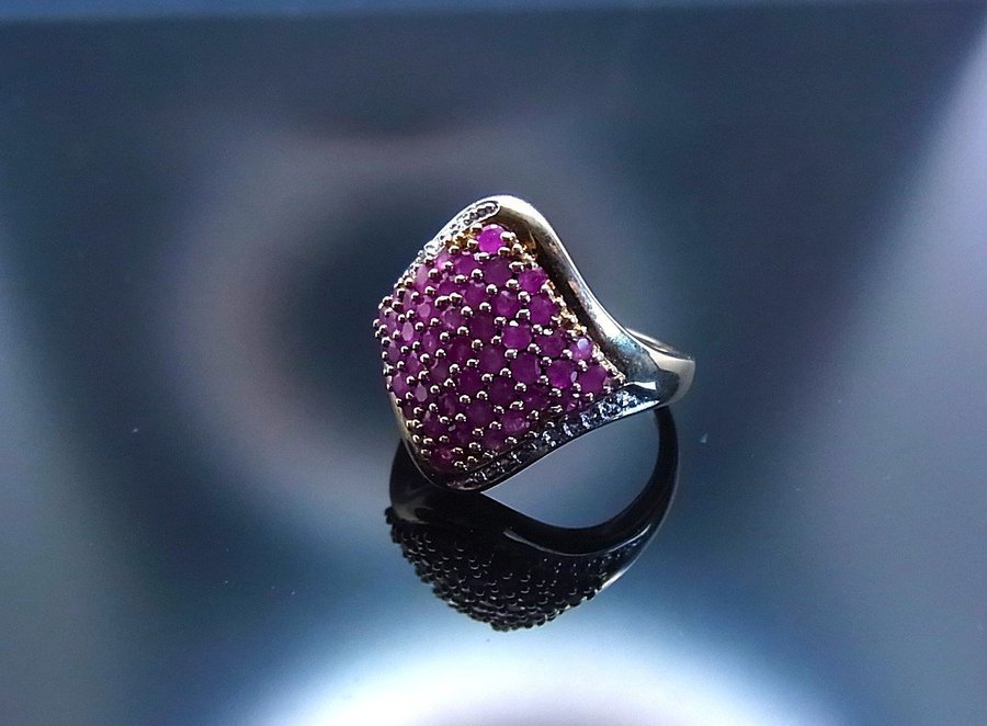 DESIGNER RUBY COCTAIL RING / DESIGNER RUBIN COCTAIL-RING