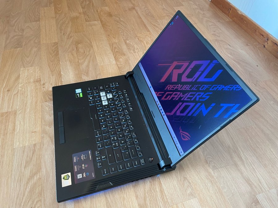 ASUS ROG Strix G - i5-9300H 16GB RAM GTX 1660 Ti 120Hz Perfekt Skick!