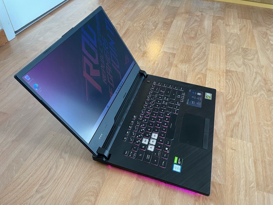 ASUS ROG Strix G - i5-9300H 16GB RAM GTX 1660 Ti 120Hz Perfekt Skick!