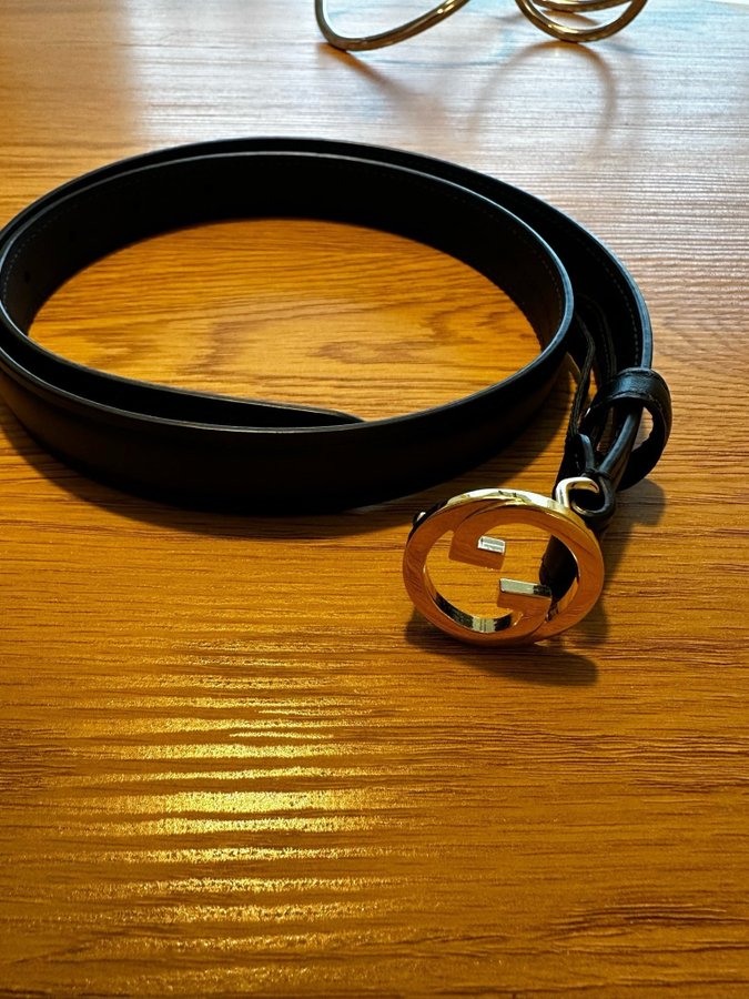 Gucci Blondie belt storlek 75