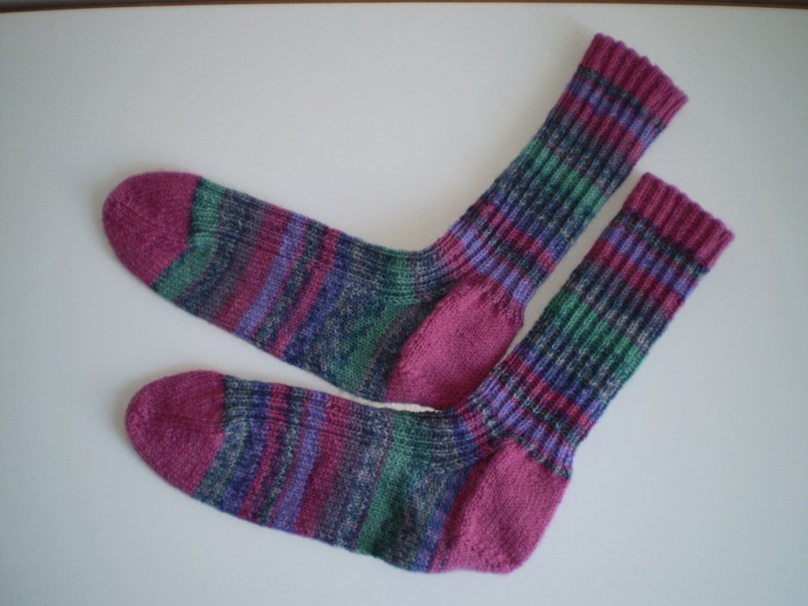 Hemstickad raggsocka st. 37/38