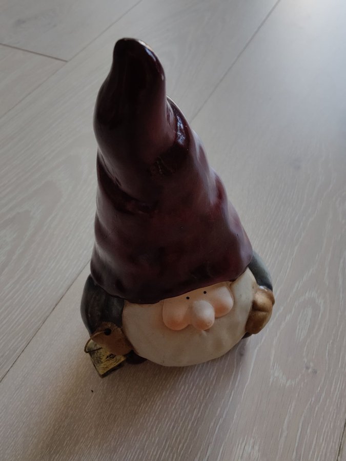 Tomte i keramik