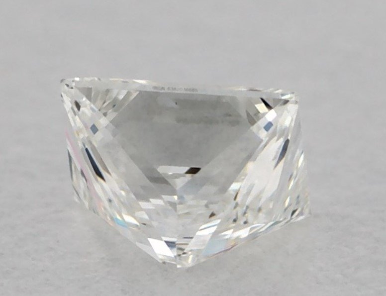 Princesslipad diamant; 056 carat; färg G; VS2 med GIA-certifikat