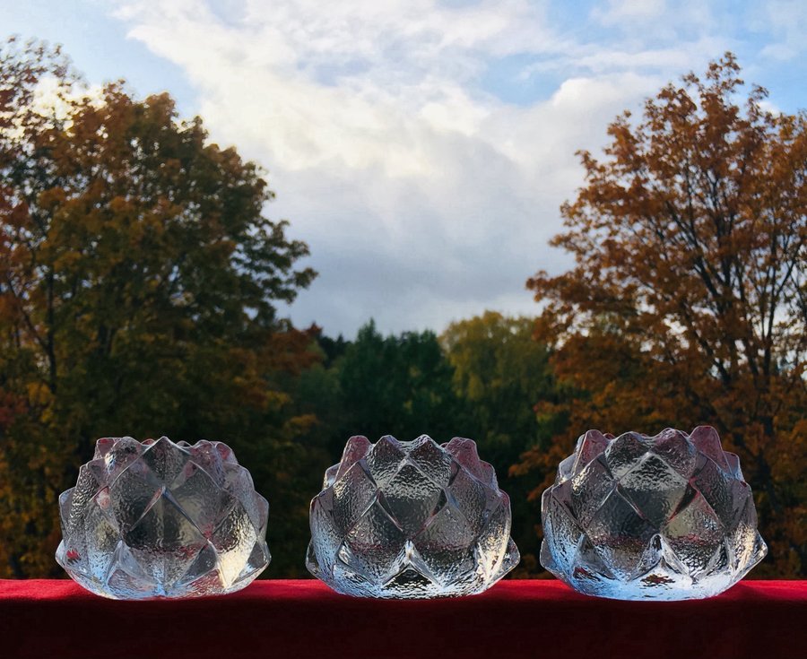 3 st Ljuslyktor Orrefors Nimbus / Kotten av Berit Johansson i fint skick