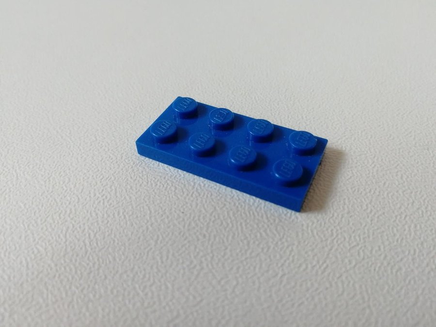 Lego - plate - platt - bas - 2x4 - part 3020 - blå