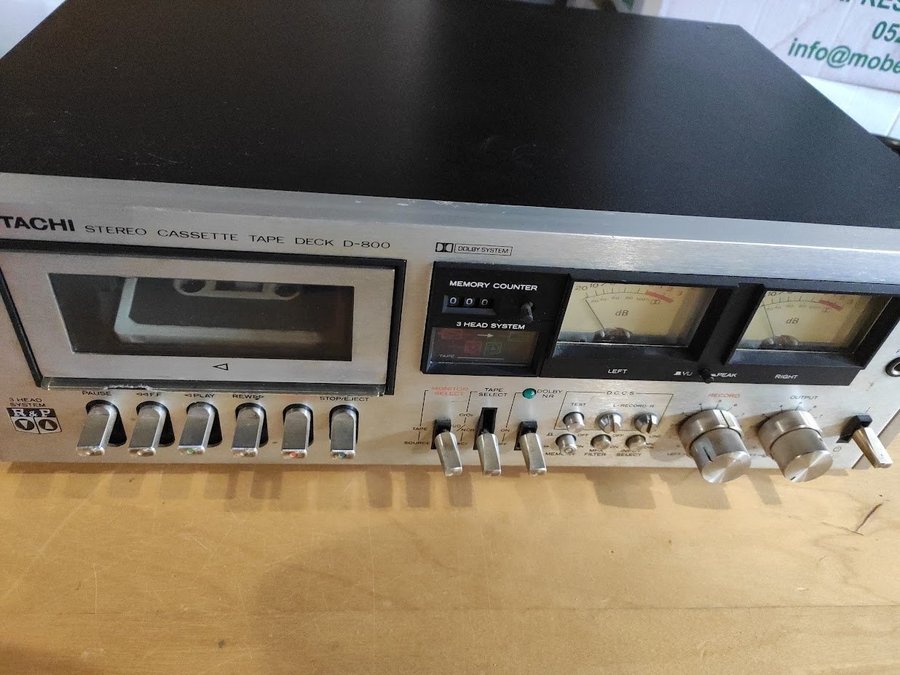 Hitachi D-800 Stereo Cassette Deck