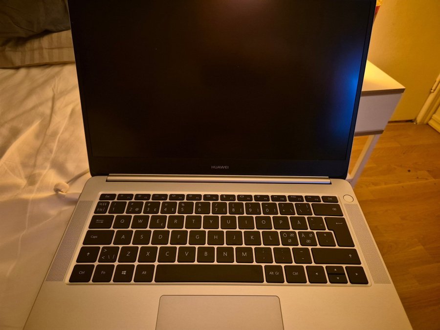 Huawei Matebook D Ram 8GB, 256GB minne.