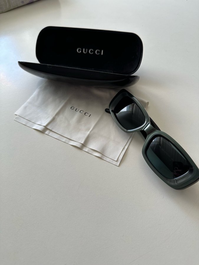 Unika äkta Gucci GG 2409/N/S 4BJ Vintage 90’s solglasögon