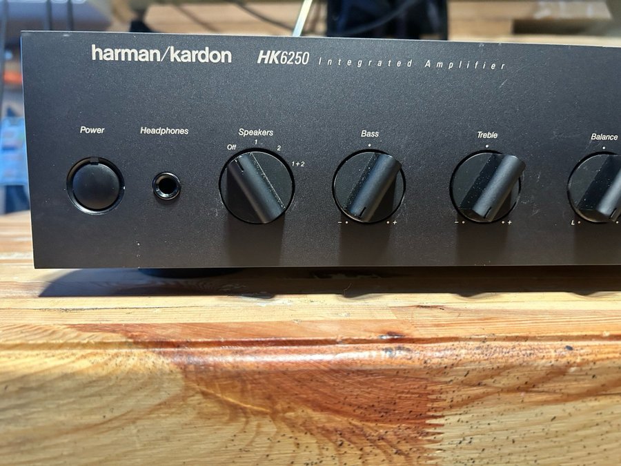 Harman/Kardon HK6250 Integrerad Förstärkare