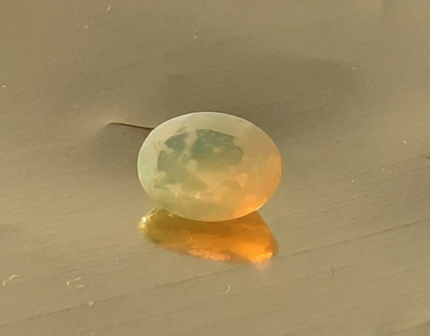 OPAL cabochon nr6 / facettslipad / 8x6x4 mm / Etiopisk opal