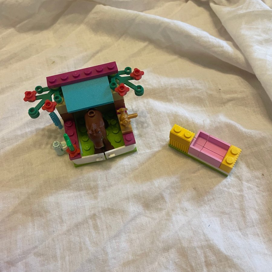 LEGO Friends 41089 Olivias litet föl - komplett!