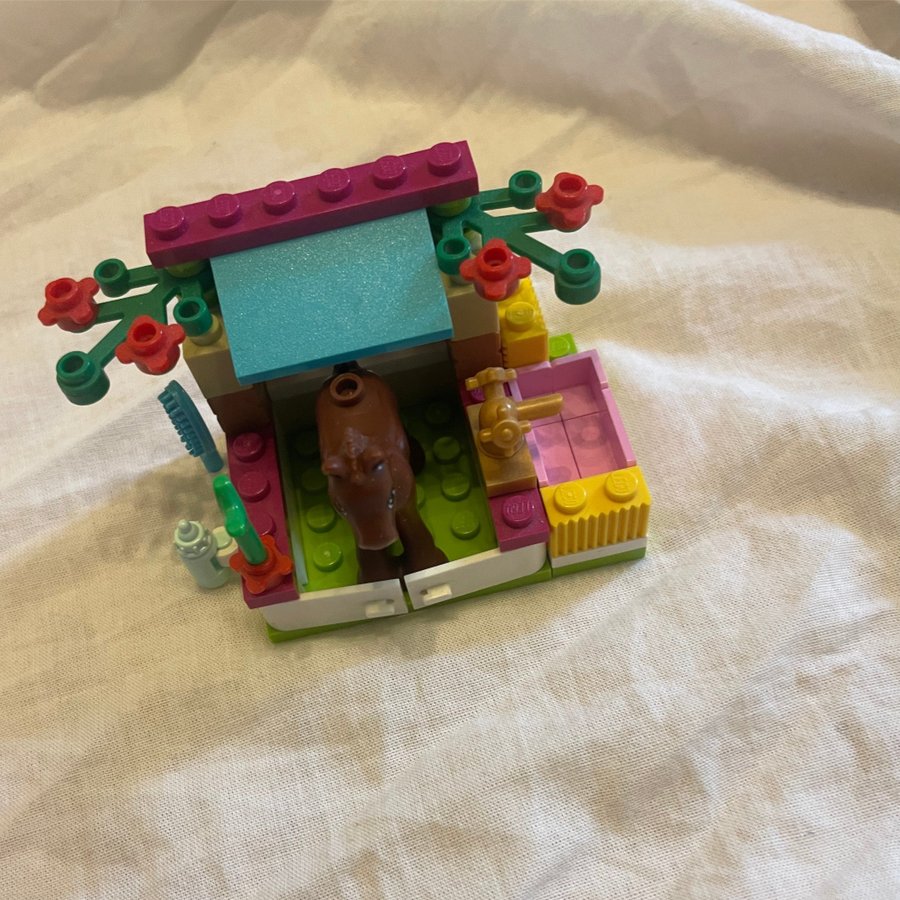 LEGO Friends 41089 Olivias litet föl - komplett!