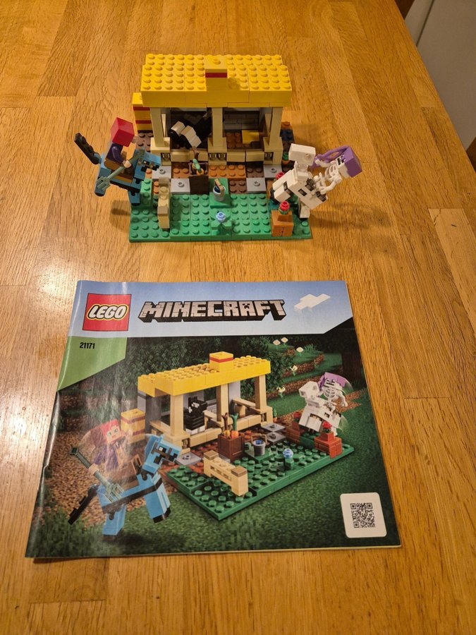 LEGO Minecraft 21171 Häststallet