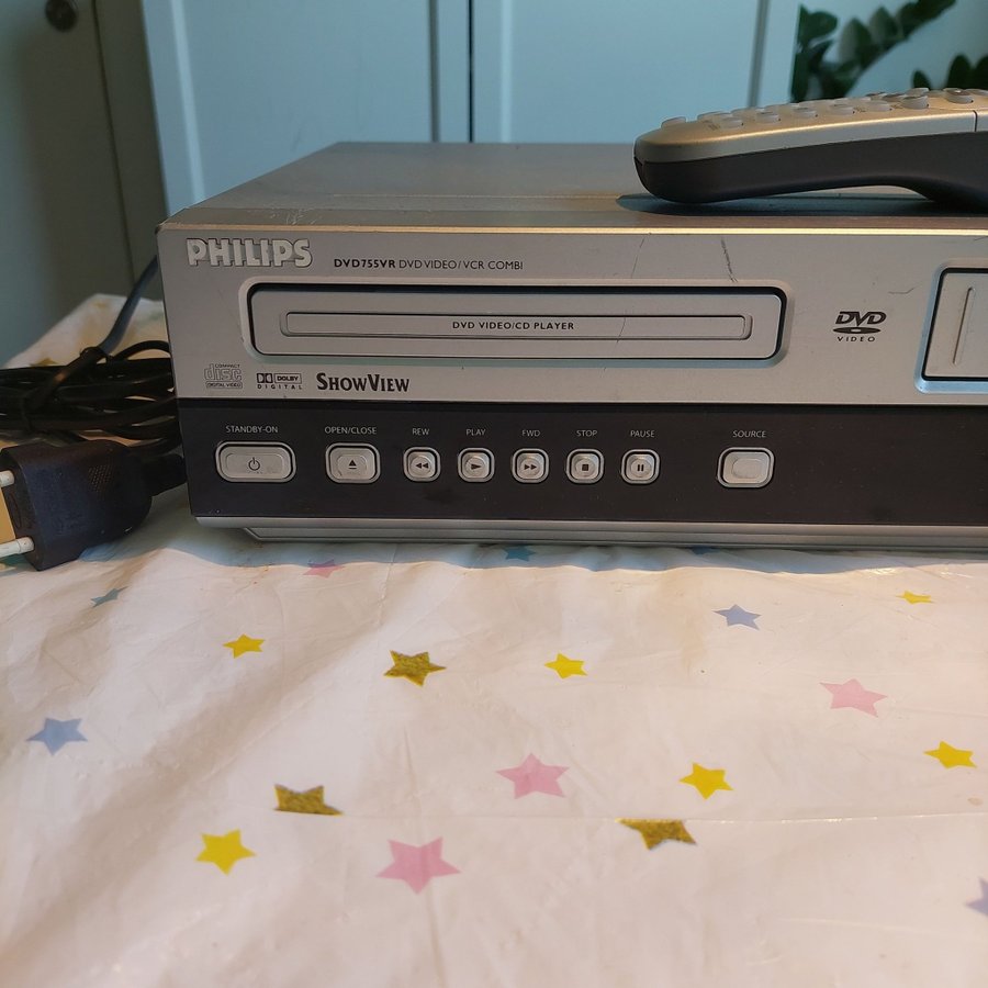 Philips DVD75VR DVD/VHS kombinerad spelare