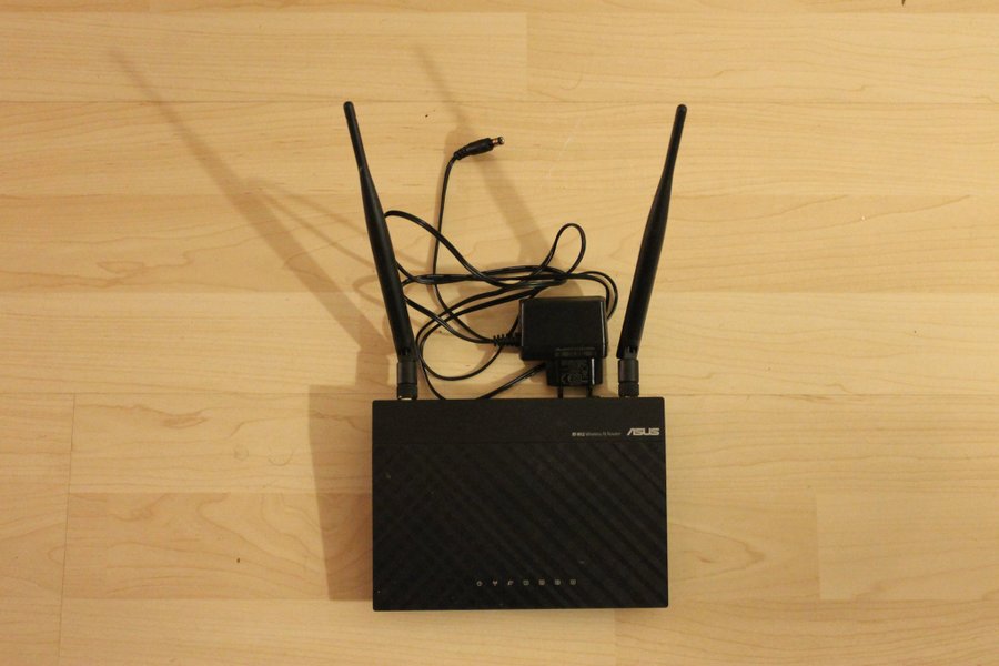 ASUS RT-N12 D1 Router