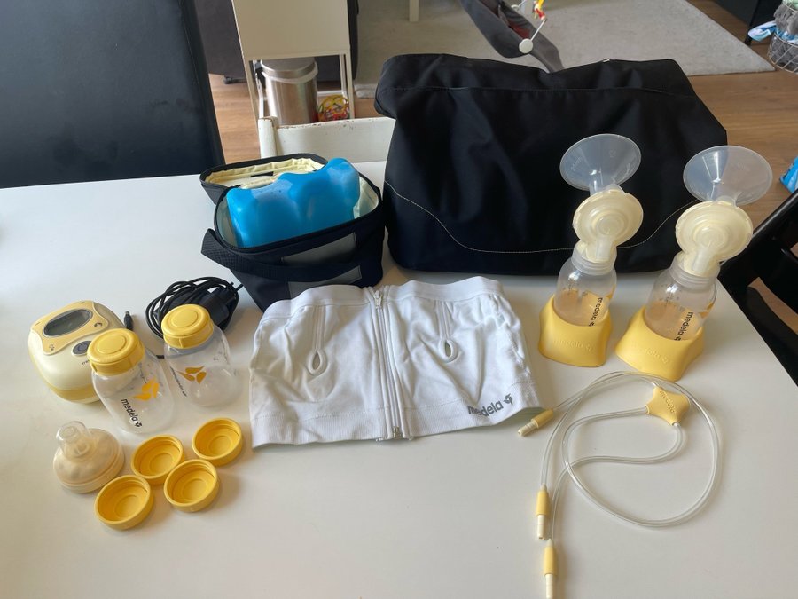 Medela freestyle elektrisk dubbelbröstpump med tillbehör