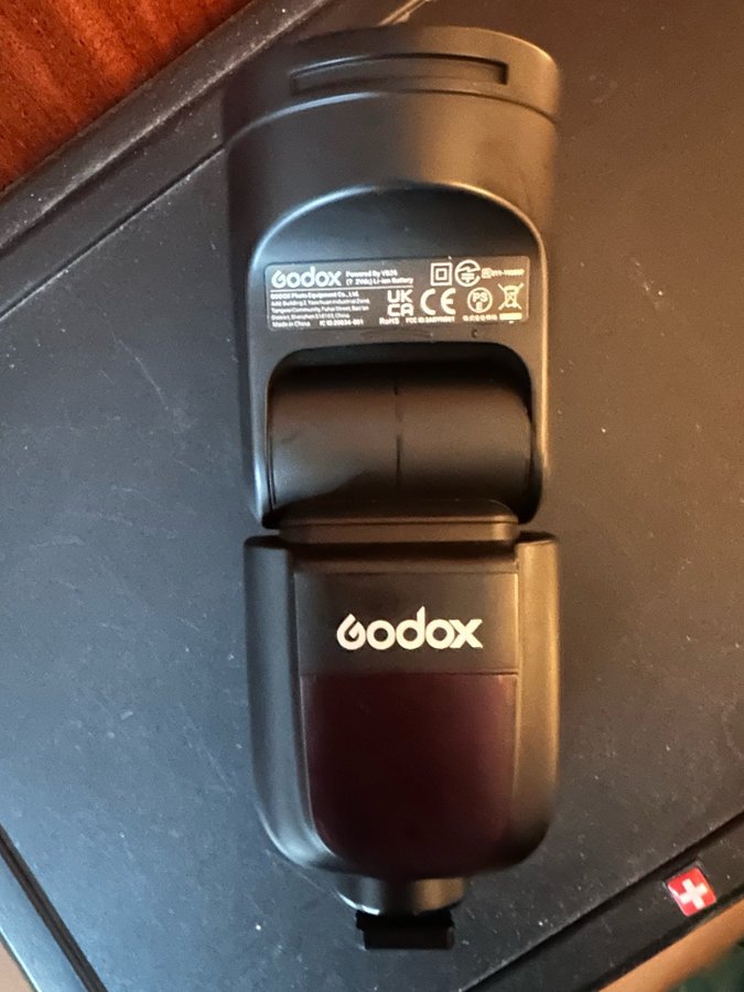 Godox V1