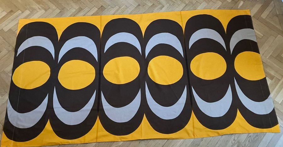 MAIJA ISOLA, gardin, "Kaivo", Marimekko, daterat 1965 124x240cm