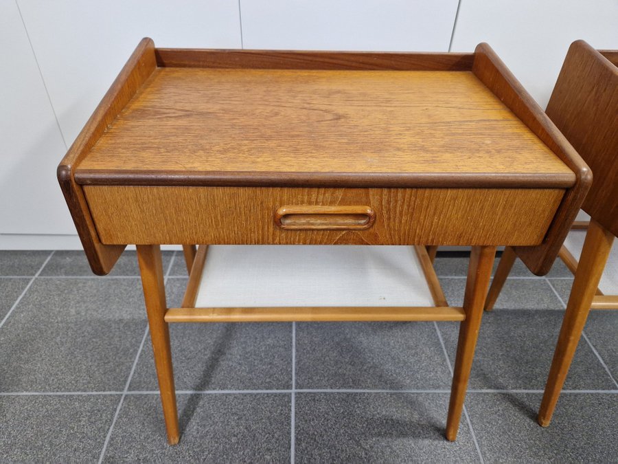 2 st retro sängbord i teak