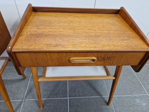 2 st retro sängbord i teak