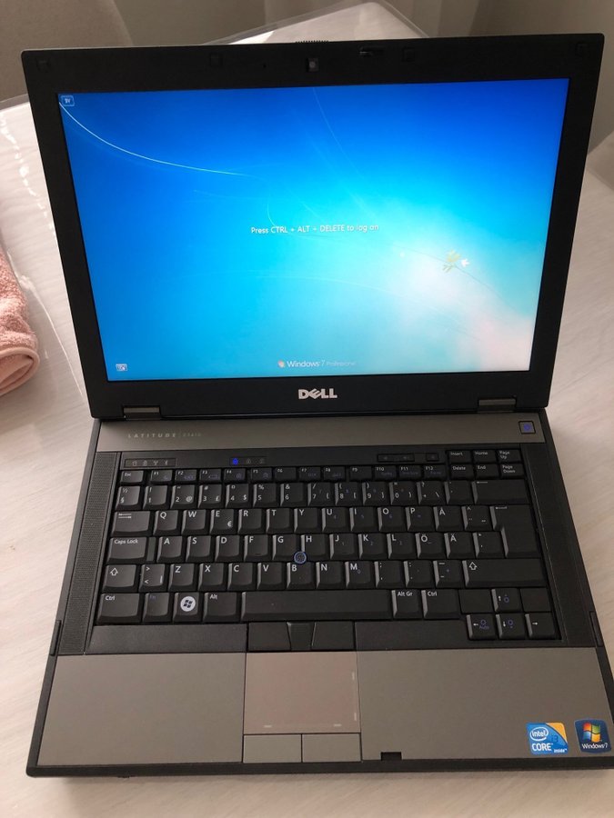 Dell Latitude E5410 laptop reservdelar/renoveringsobjekt