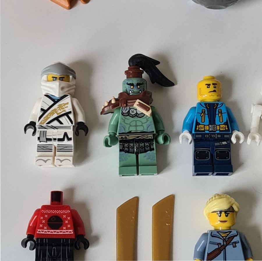 Lego figurer och tillbehör- sagan om ringen- star wars- Ninjago mm