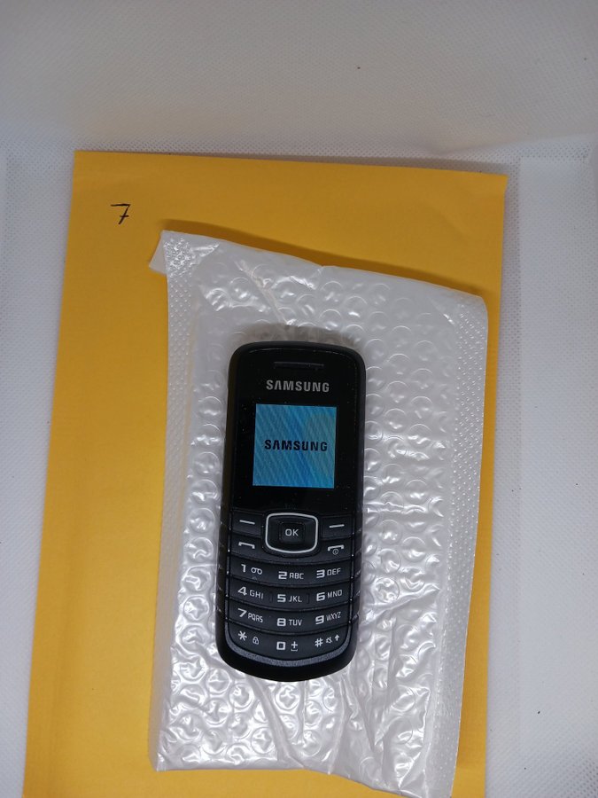 Samsung GT-E1080i Mobiltelefon