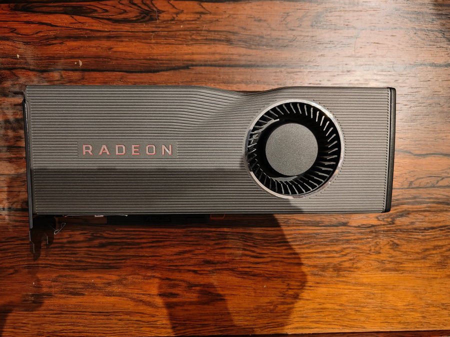 Grafikkort Sapphire Radeon R5700 XT 8GB / Säljes som defekt