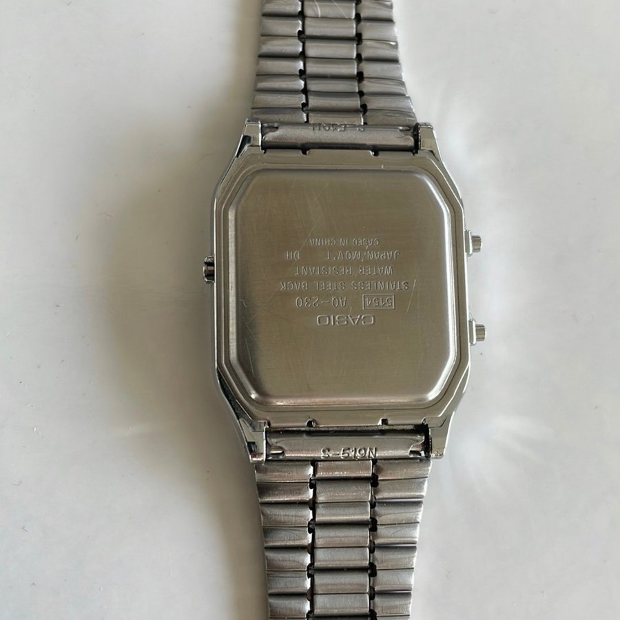 Casio Quartz Analog-Digital Klocka