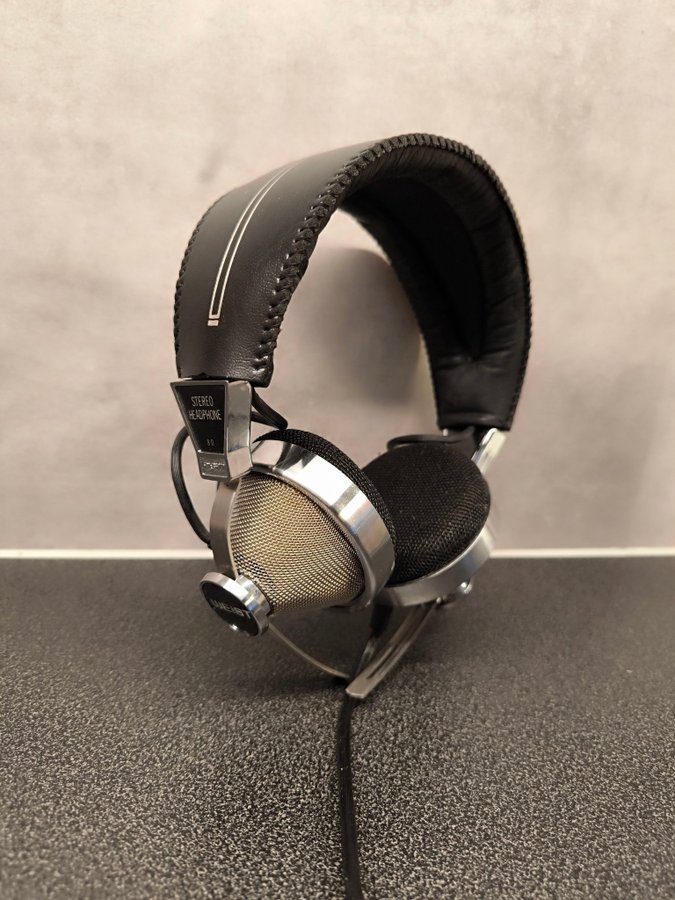 Weist IC-320A Deluxe Open Air Stereo Headphone