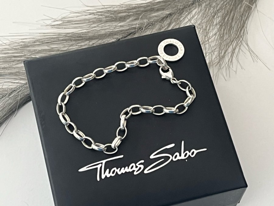 Thomas Sabo Classic armband för berlocker, 5 mm bred.