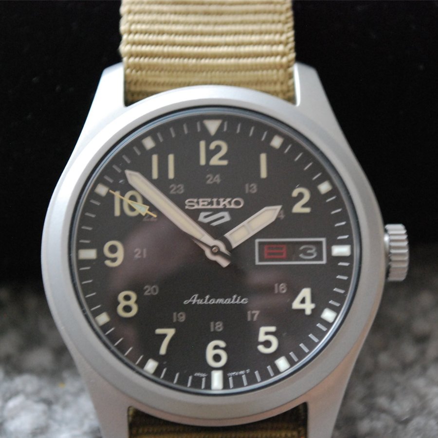 SEIKO 5 Field Watch Dessert SRPG35K1 Brand New Unused.