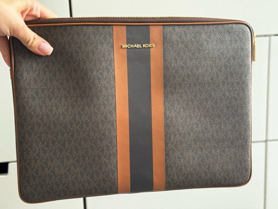 Michael Kors Jet Set 15” Laptop Sleeve