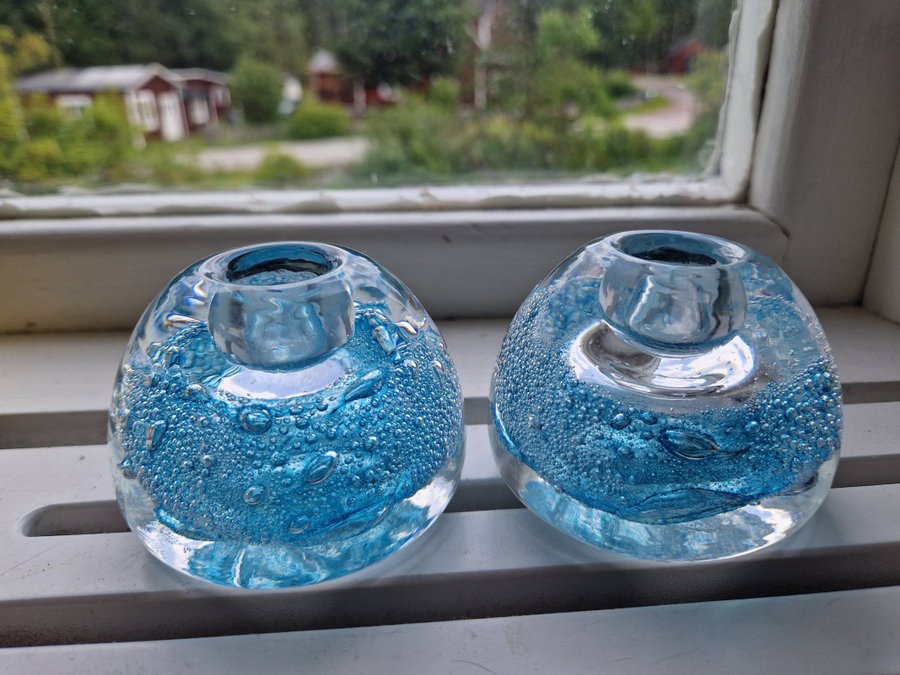 Ett par ljusstakar / ljuslyktor ENERYDA blå glas bubbel 60-tal RETRO